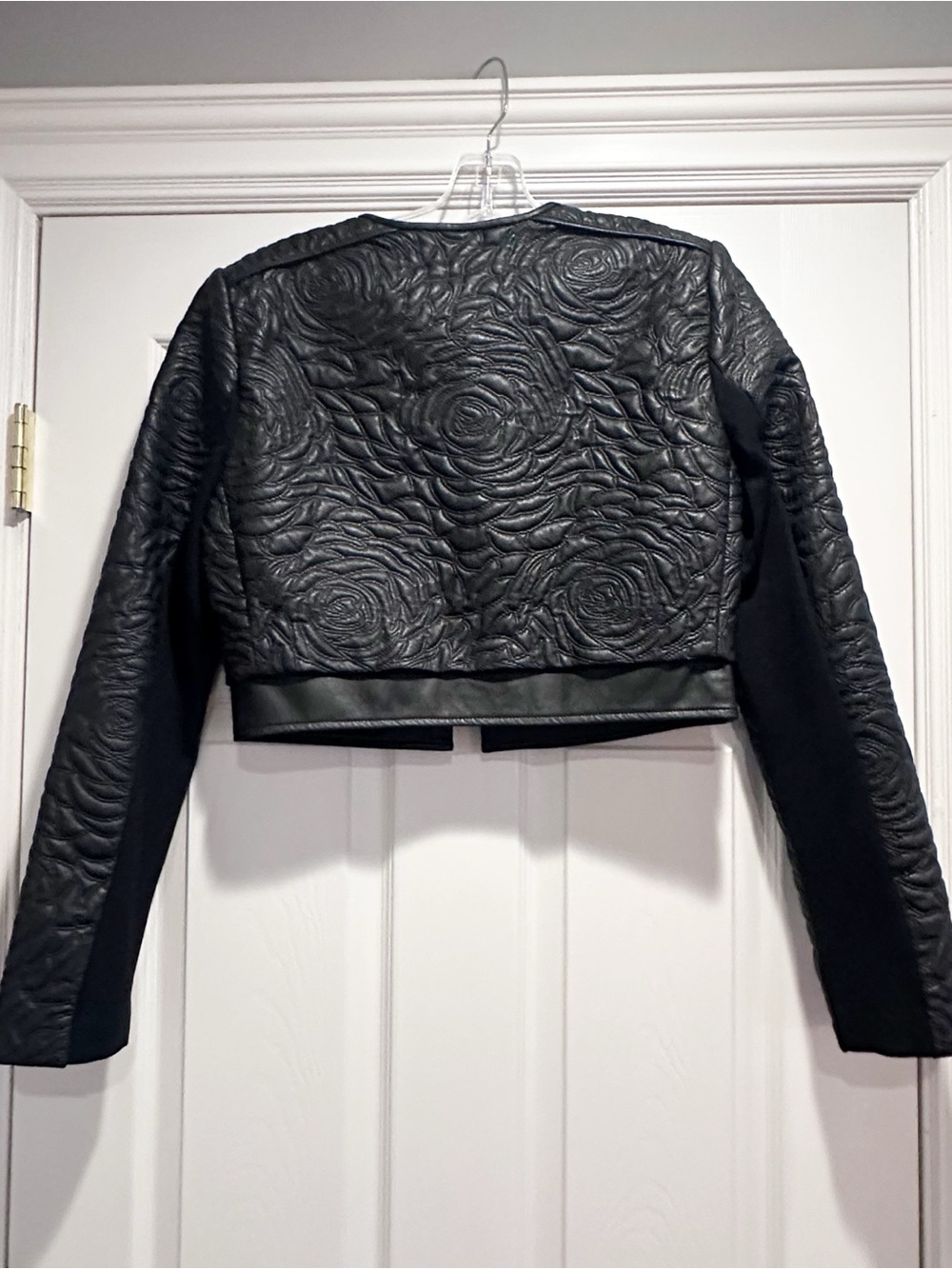 BCBG MaxAzria DUKE Cropped Faux Leather Jacket Embossed Rose Pattern MEDIUM - Picture 7 of 16